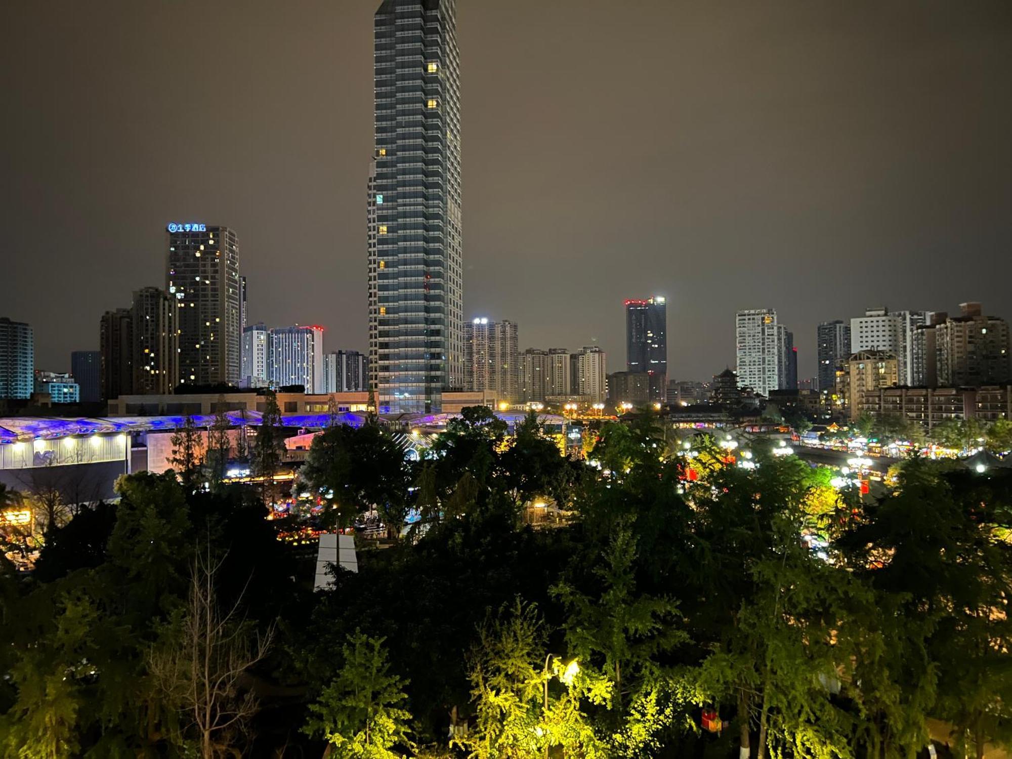Moonlight Hotel เฉิงตู ภายนอก รูปภาพ