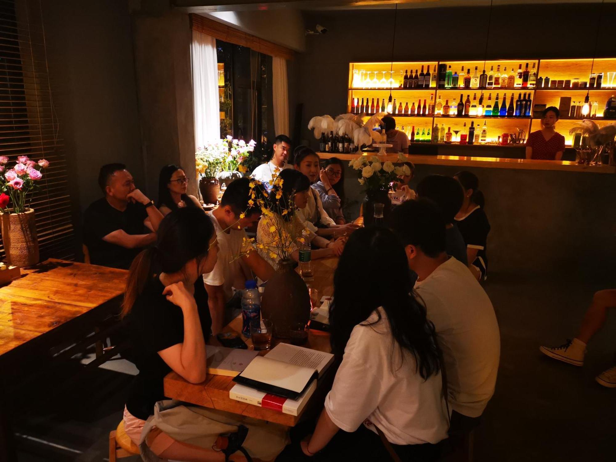 Moonlight Hotel เฉิงตู ภายนอก รูปภาพ